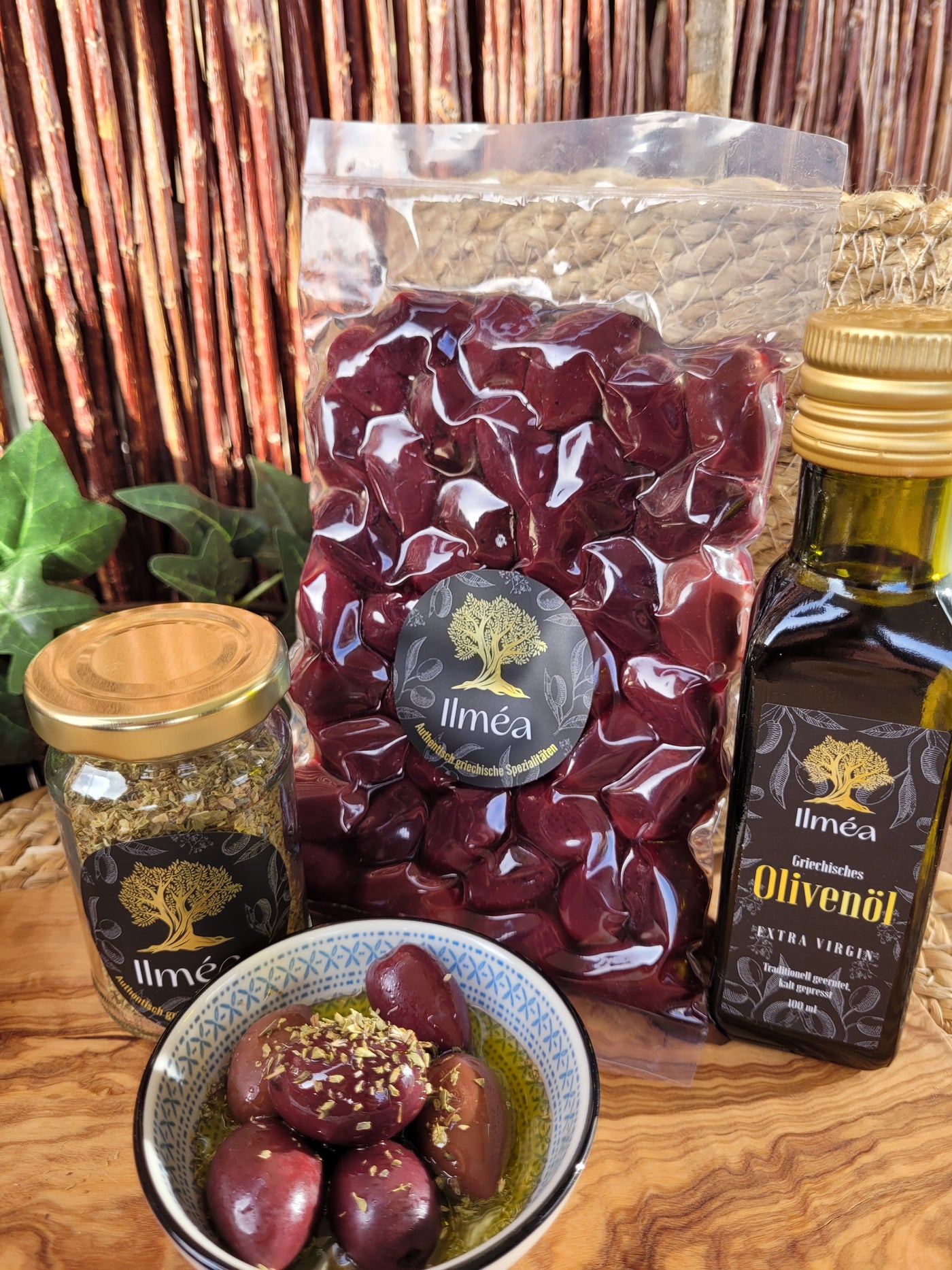 Kalamata Oliven mit Oregano mariniert